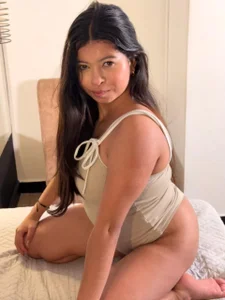 Scarletrose_ You know me 💛 Pic 7