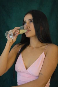 Meggan_James HAPPY NEW YEAR 2026🤩🎆 Foto