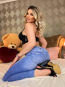 KimmBliss: Denim & Desire 👖 🖤 ( 2 фото)