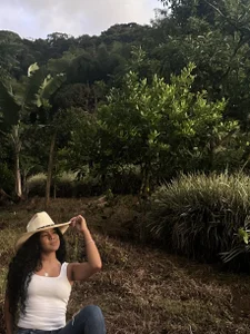 Zyara-Lourdes 👩‍🌾🤠🦋 Pic 2