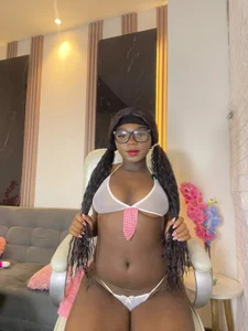 Just for Your Eyes 👀 de Bunny_Sweet1_  2 Imagens