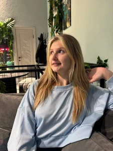 Sara_Breinor Public Pic 4