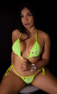 The Room Filled with Steam♥️🔥 od rousse_coup  2 snímek