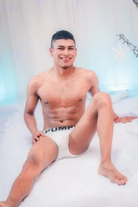 Emiliano_Reyesのsexy christmasの枚の写真