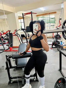 NaughtyGymBabeのPublicの 3枚の写真