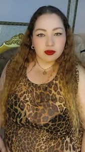 queen_hornyy_ Public Gambar 4