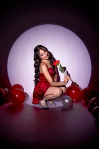 LIZZY_VALL Today I am celebrating my birthday, but I am the one who thinks of misbehaving.🔥🎂 Pic 2
