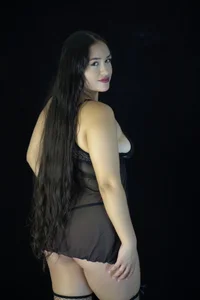 chloe_blomm Unfiltered Beauty Immagine  3