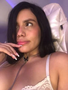 RenataLeclair I love the color white 💖 slika