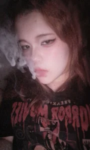 Amanda_Mia_ I relax at the end of the day. Pic