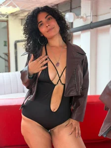 Miistik_ Public Foto