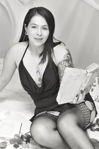 Roma_Nof I'm a book girl📚 Bilde 6