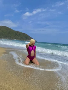 alessandrathedoll happy on the beach Pic 6