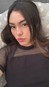 CelesteWithmore Public Foto