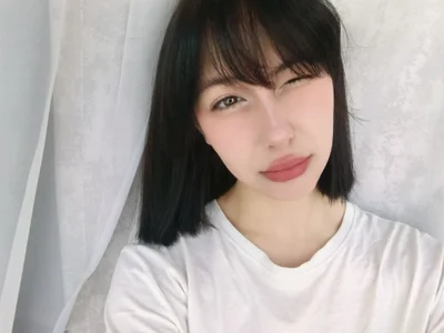 JuleeSamec do you want to be close to me?  5. fénykép