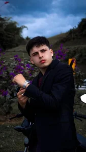 LouiseVegaa Public Pic