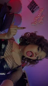 MhiaCorleone Kneel before the goddess's Pic 5