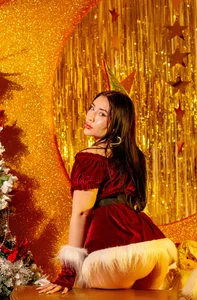 Miaa_gh1 merry christmas Pic 3