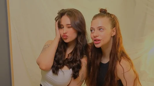 Sofia_Plump with my besty Foto 8