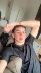 Ariel_Jhons Public Kuva 2