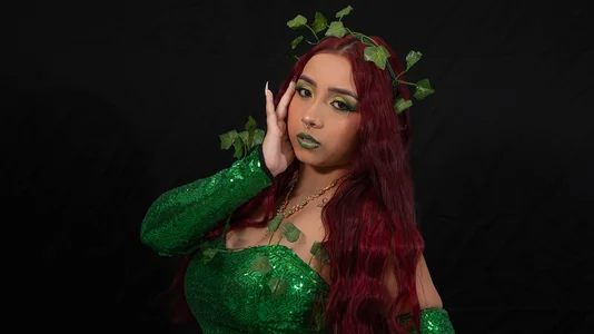 Ariasnnow Sexy Poison Ivy 사진