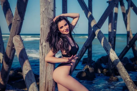 AnnaHarperX kullanıcısının By the sea albümü -  8 fotoğraf