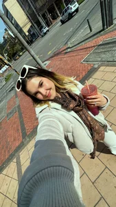 zambvaleria's photo