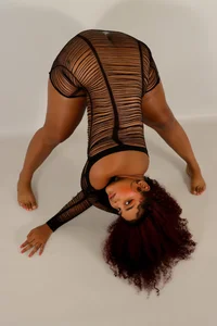 jones_maddy_ Let's play ? Kamasutra time Pic