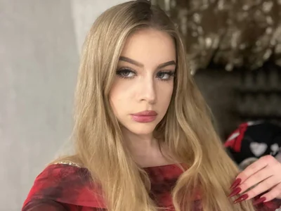 ElletteAle Baby in red✌️💖 Pic 2