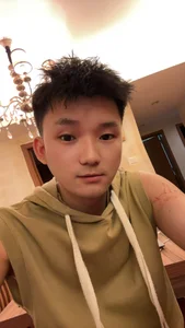 QiQi-007 完美的身材优质的脸蛋 Pic