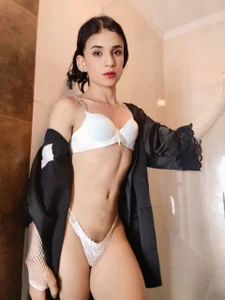 PamelaAnderson_2 te espero en la ducha Pic 2