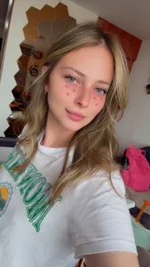 Me more blonde od AmbeerWood_  5 snímek