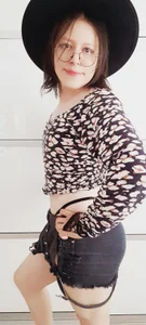 FemboyCupcake69 𝐀𝐥𝐰𝐚𝐲𝐬 𝐨𝐧 𝐠𝐨𝐨𝐝 𝐯𝐢𝐛𝐞𝐬! 😌🌸🥰 Pic 3