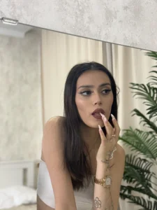 JaleesaFaraj Public Kuva