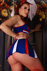 Join me to live a rich and crazy fantasy de zzoe_  3 Imagens