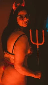 Soe_Lara Devil Girl Halloween 2024 Immagine  5