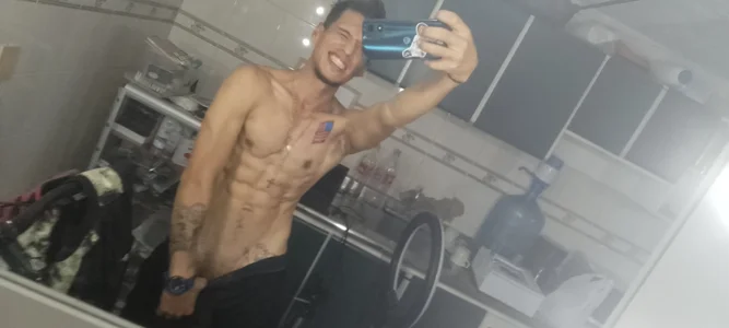 roystonee01 PROVOCASION Immagine  8