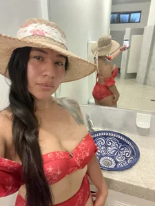 kim_monti Smile Pic 6