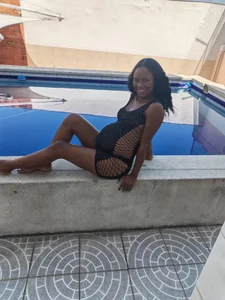 MAILYN_ER Happy Pool Day Pic 8