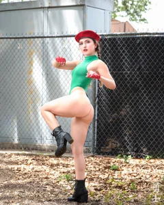 Cammy de jordanscosplay  photos