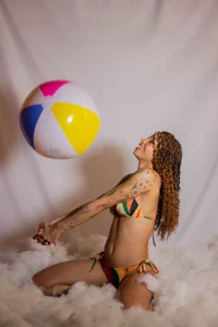 Zdjęcia daiana_curly The brightness of my skin says everything✨💥: 