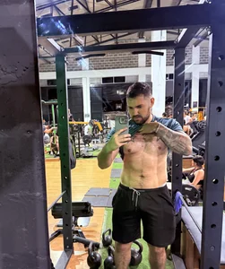 simon_beck Gym Pic 8