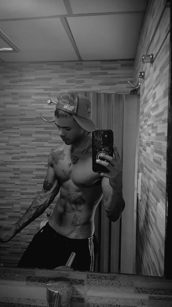 Niick01_ Gambar Trending 6855