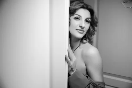 LannaQuinn 🖤B&W🤍 Pic 3