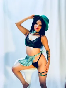 ChloeRosey🍃🍀 Bild 4