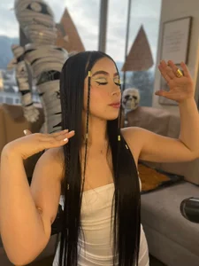 “Cleopatra’s Gaze” 🖤🐍 de Ivanna_West  6 Imagens