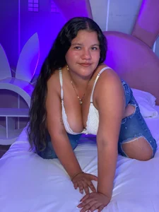 liz_curvy Public Pic 2