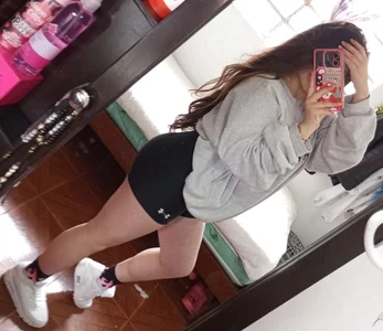 emily__r_ Public  5. fénykép