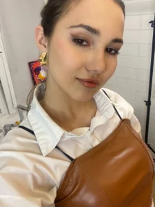 LeenaPuita How do you like my outfit? Pic 5