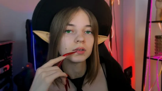 TinaDavil business elf Immagine  4